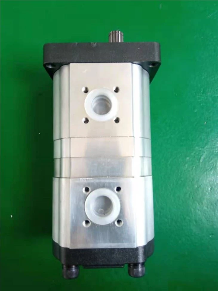 Kubota B8200 Hydraulic Pump